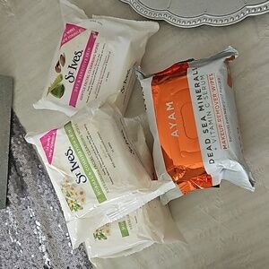 4 PACKS MAKEUP REMOVER FACIAL WIPES